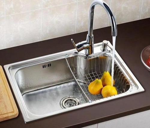 宁海厨房水槽装修设计，单槽还是双槽更方便？